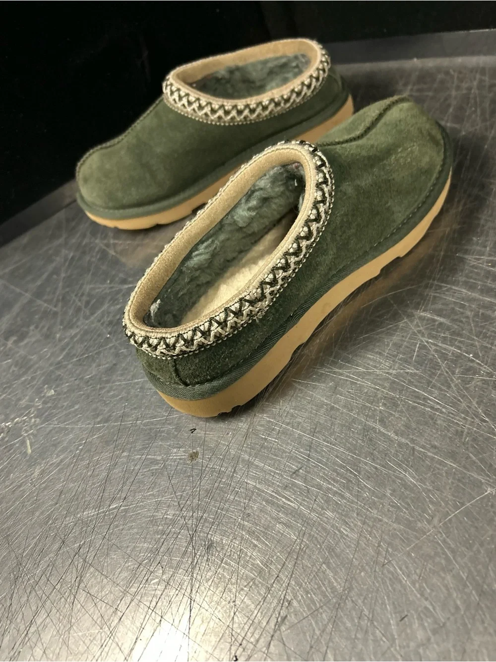 Ugg Sandals Size 2 Girl